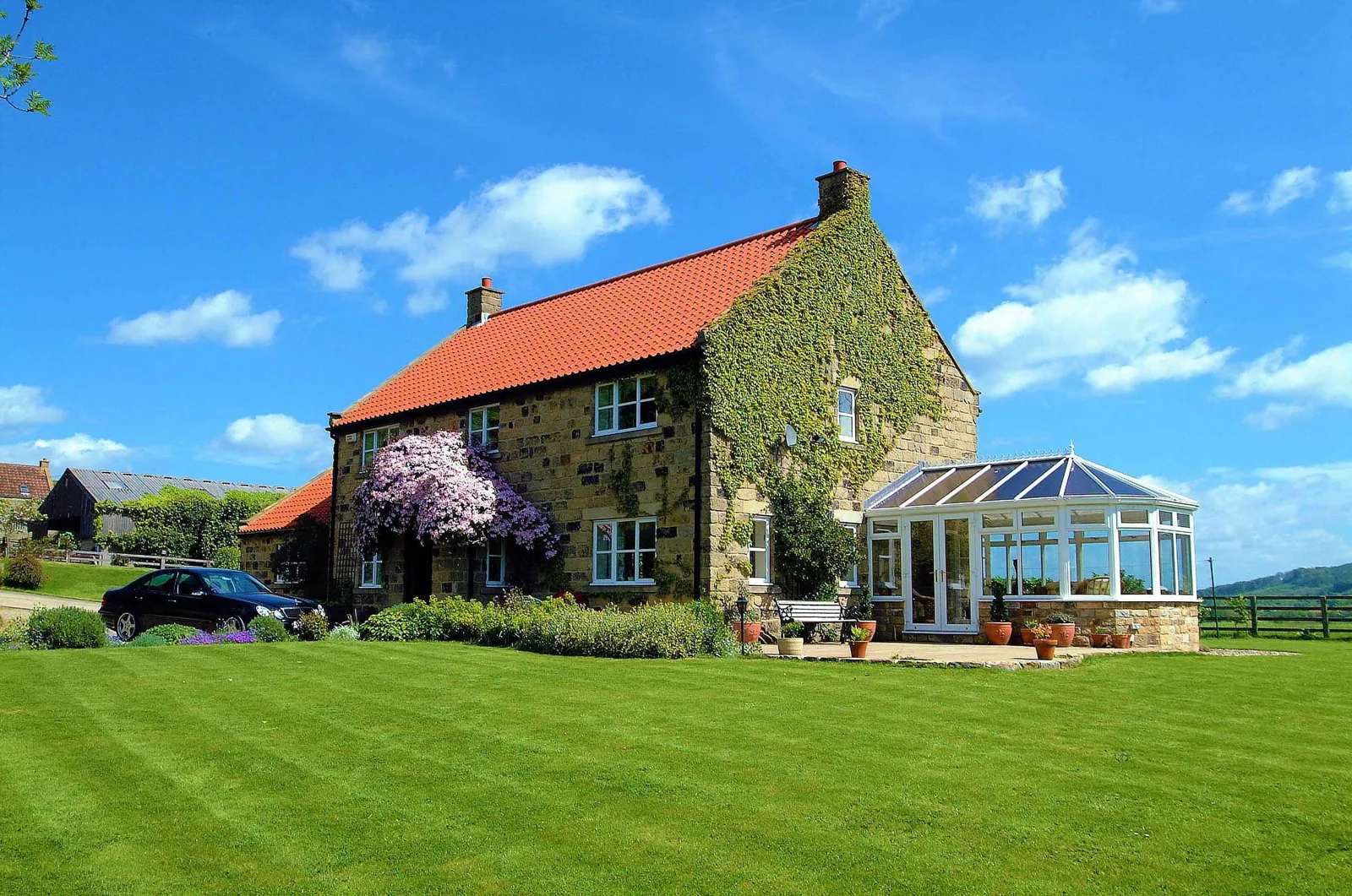 Bespoke conservatory design and build for family homes
